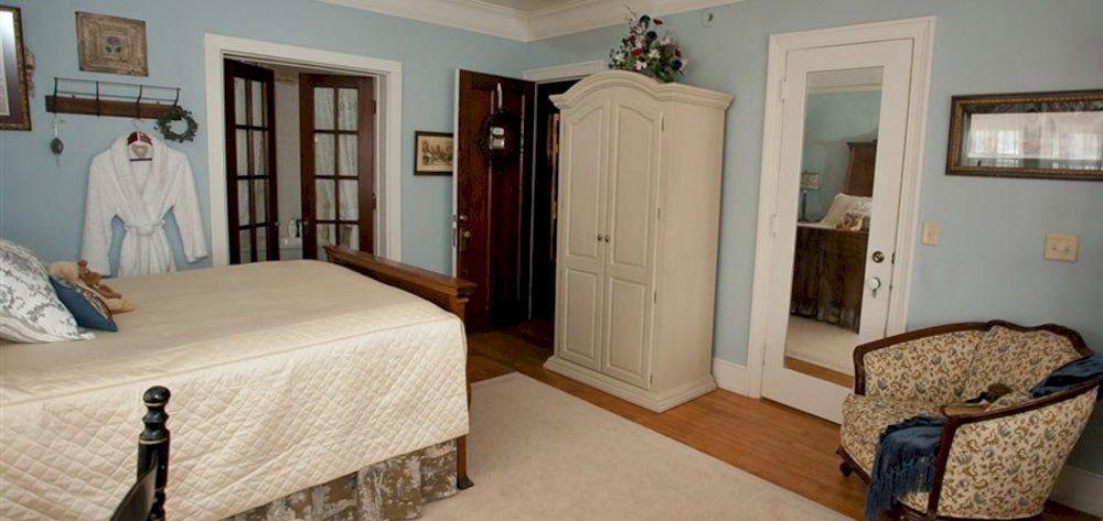 Westphal Mansion Inn Bed & Breakfast Hartford Экстерьер фото